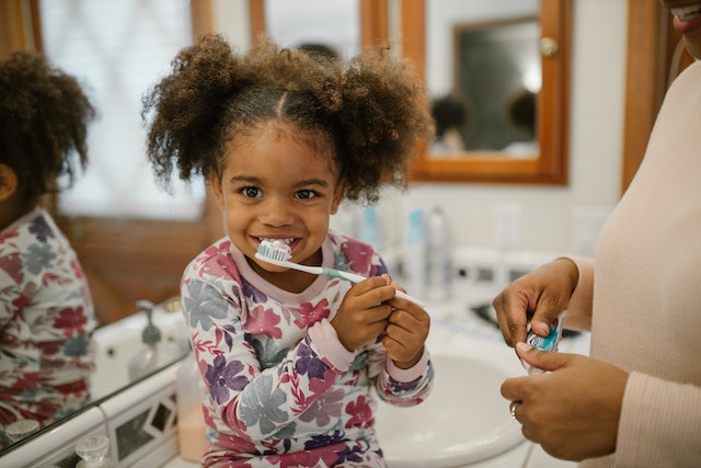 Cuidar los dientes de leche